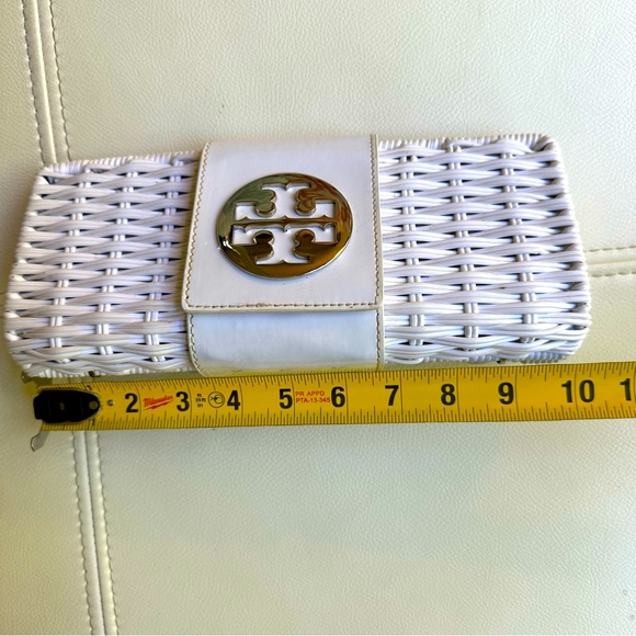 Tory Burch White Rattan Clutch with silver accents - Picture 10 of 12